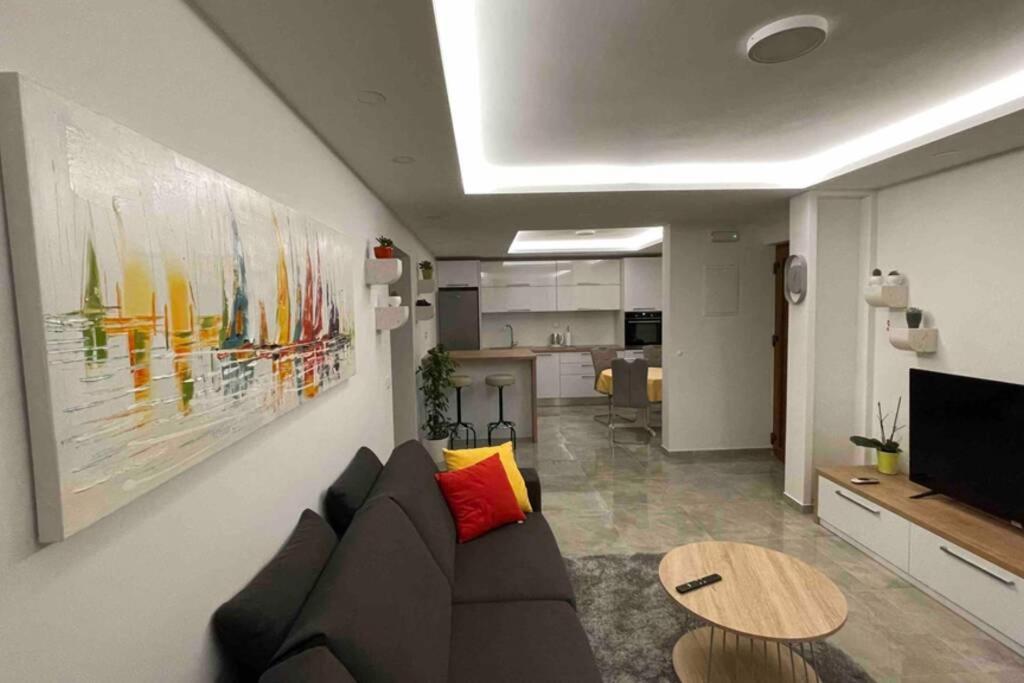 Luxury Apartman Bili Podgora Exterior photo